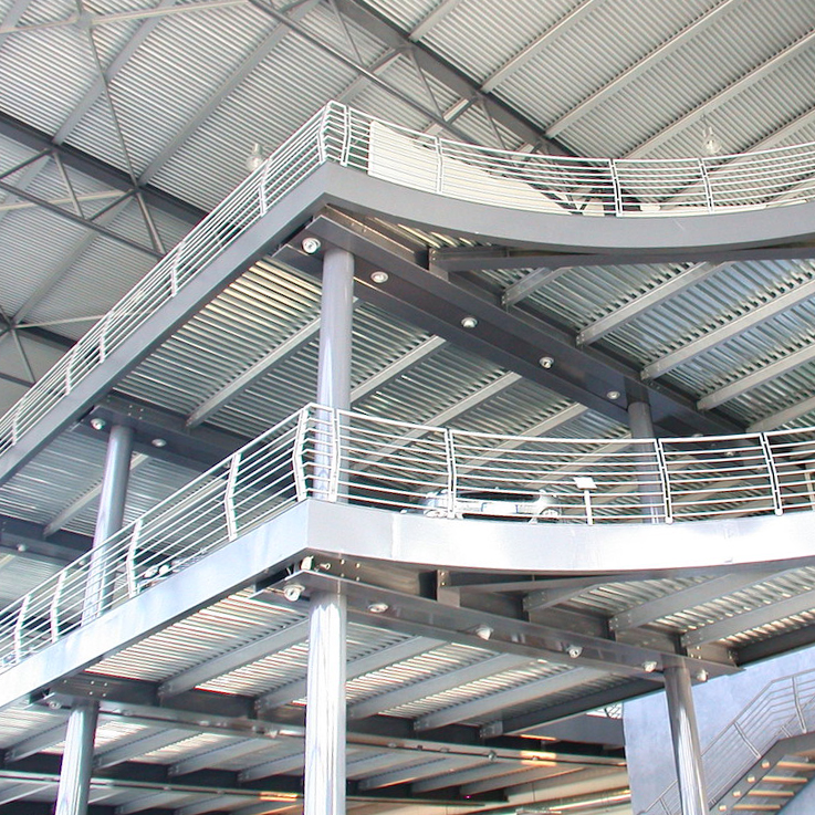 Steel structures of the Mercedes show room